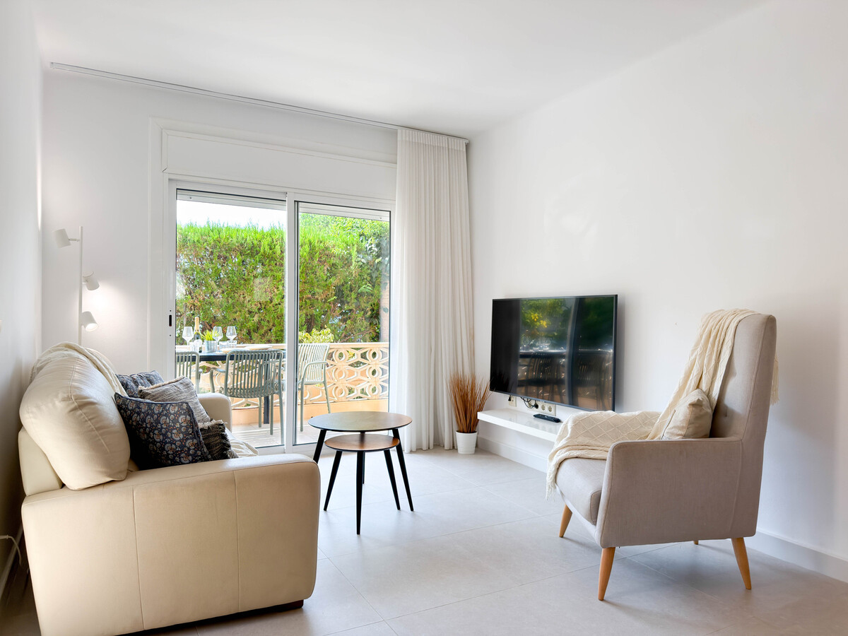 Appartement 2 chambres rénové, 2 min de la plage à L'Escala - Photo 3