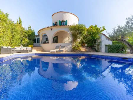 Location villa à L'Escala, Grande maison à LEscala avec jardin et piscine privée