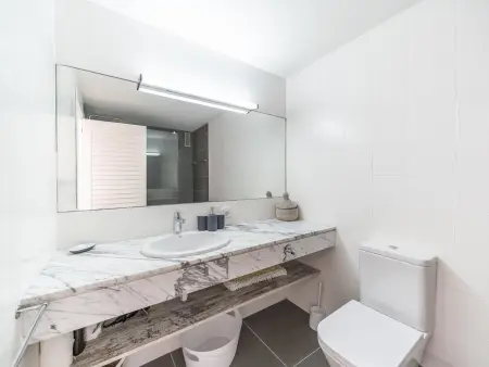 Appartement front de mer L'Escala, piscine et tennis : photo 13