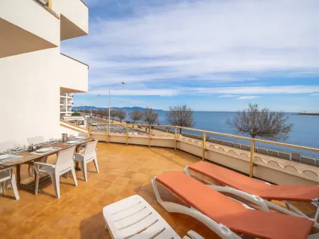 Appartement front de mer avec piscine à L'Escala : photo 3