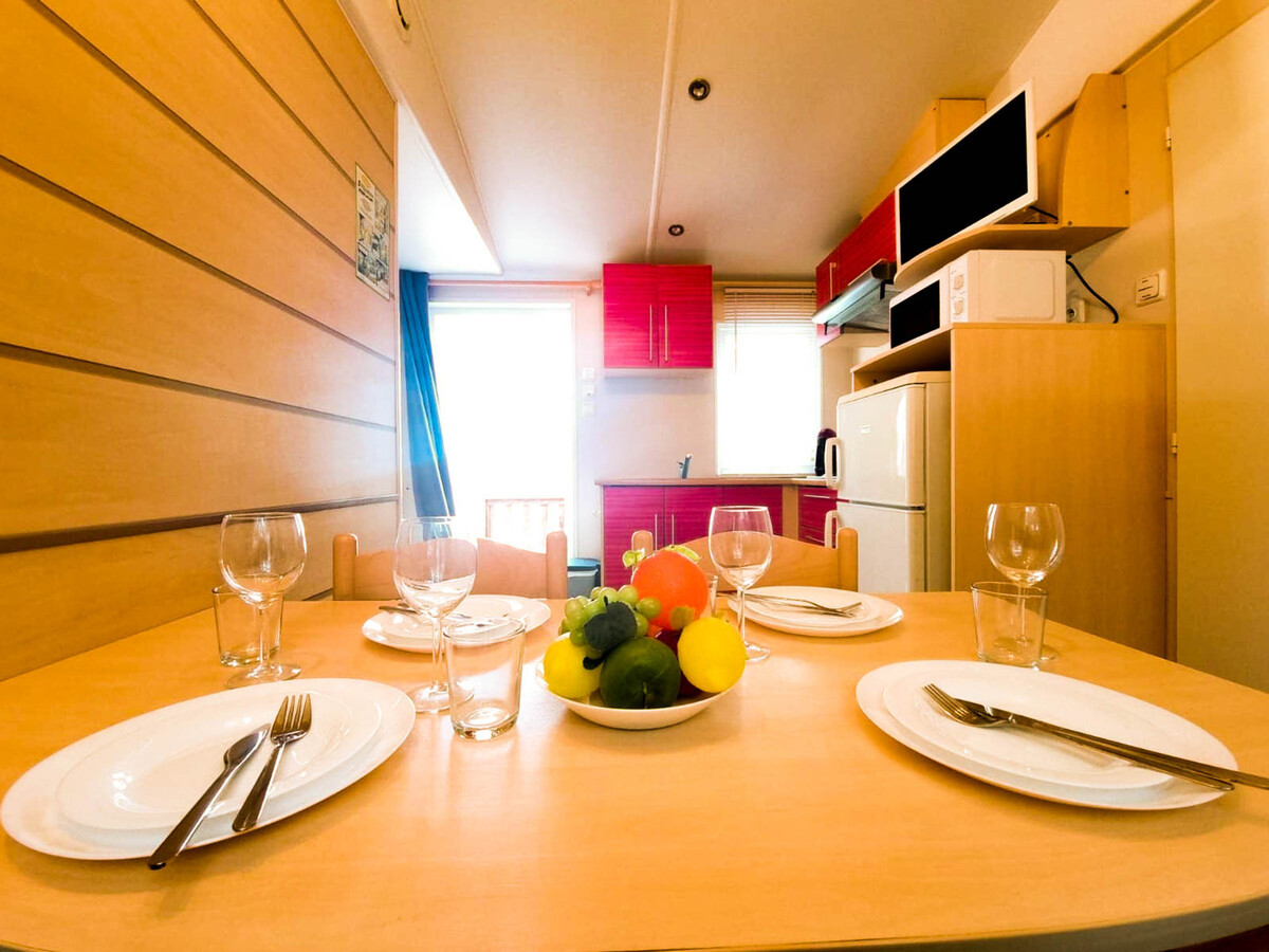 Bungalow 2 chambres au Camping Lacus, 100 m de la plage - Photo 8