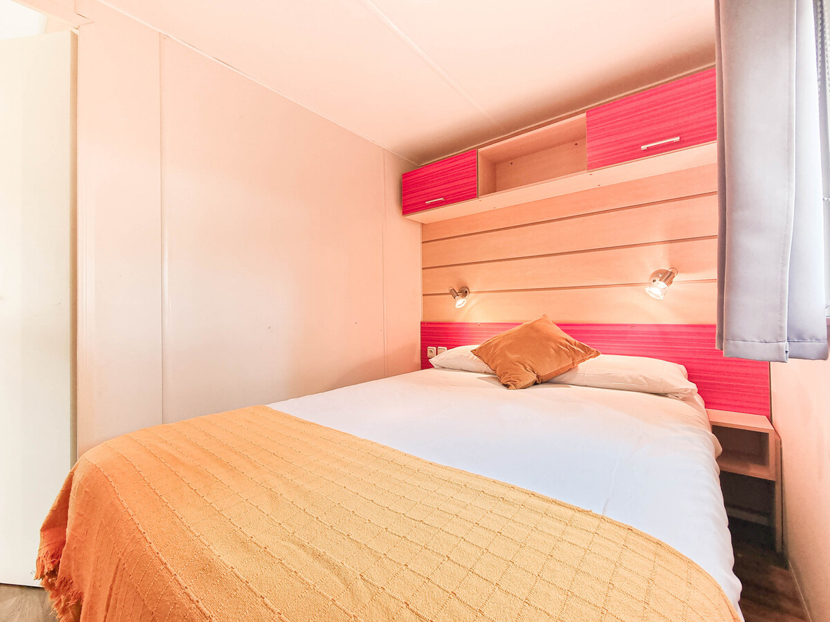 Bungalow 2 chambres au Camping Lacus, 100 m de la plage - Photo 10