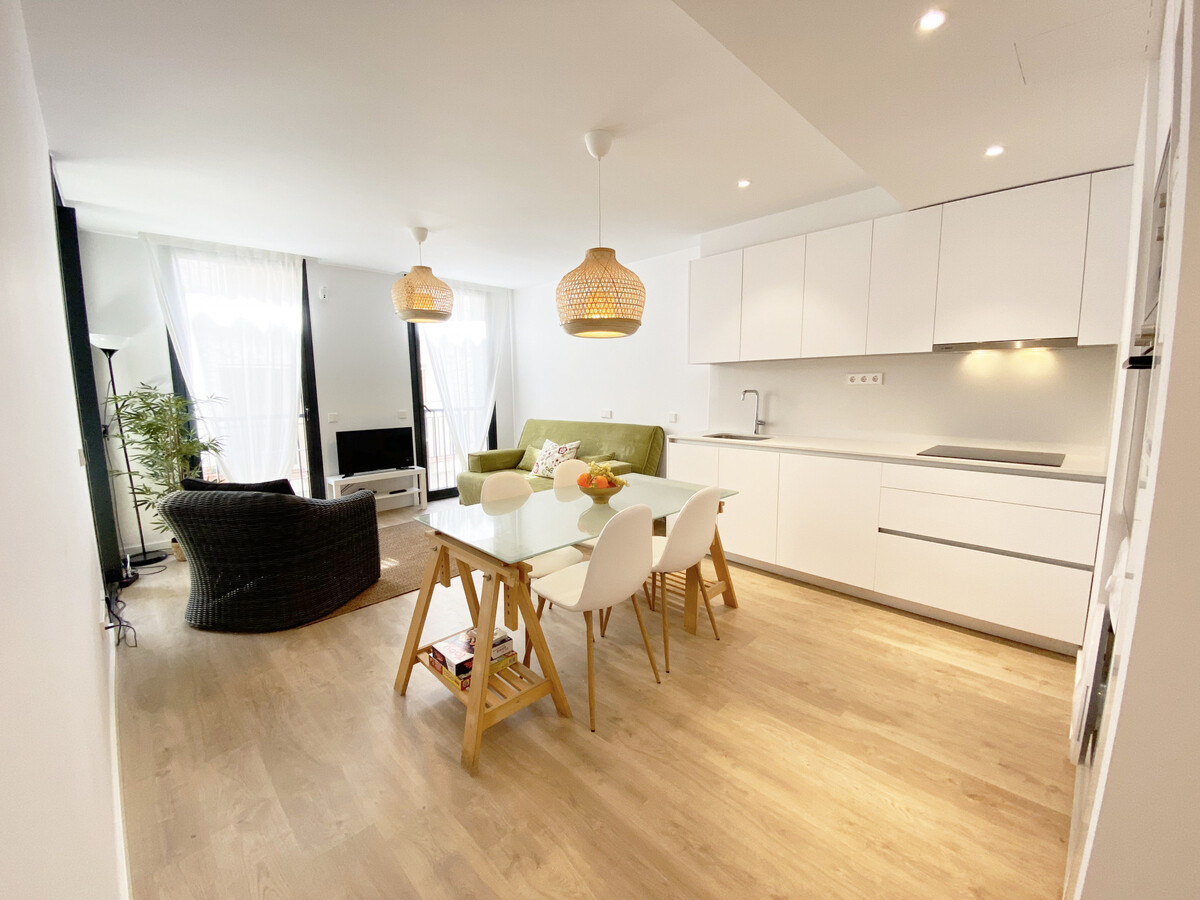 Appartement 6 pers. centre L'Escala, piscine toit et balcon - Photo 2