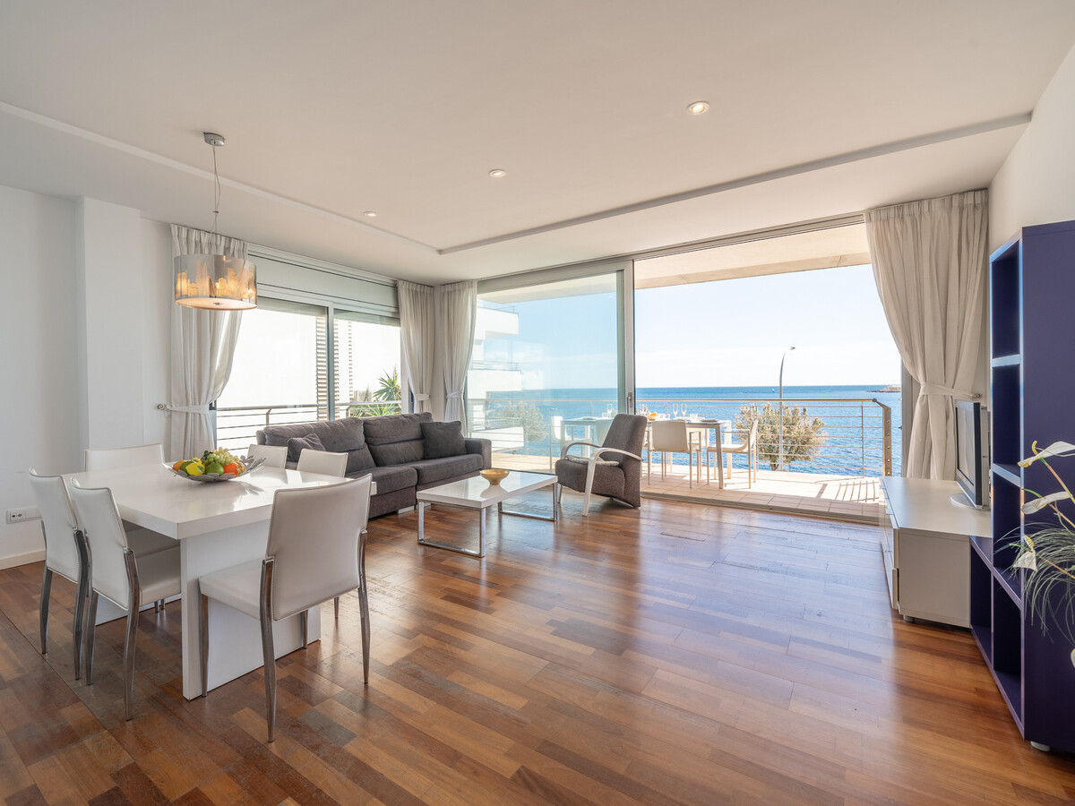 Appartement front de mer avec terrasse et piscine - Photo 2