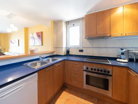Appartement attique vue mer à L'Escala, 200 m de la plage : photo 8
