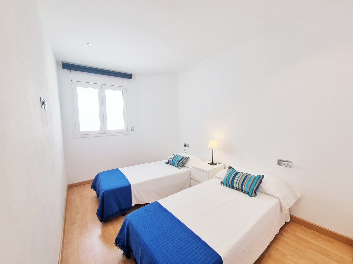 Appartement 2ch front de mer au cœur de L'Escala - Photo 10