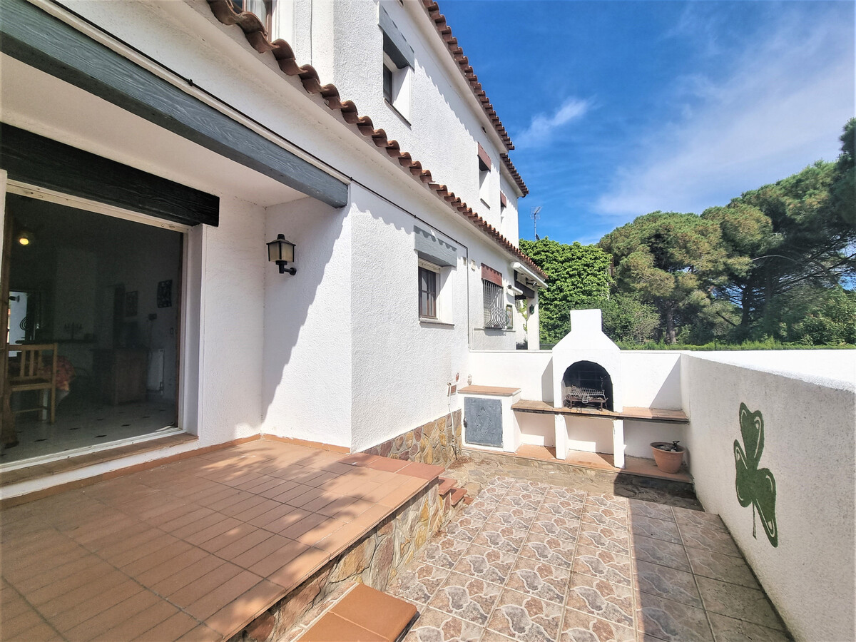 Villa 6 pers. L'Escala, piscine partagée entre 4 voisins - Photo 4