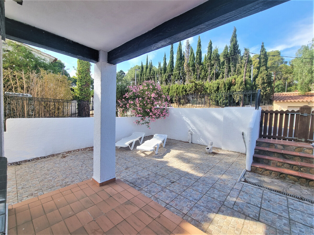 Villa 6 pers. L'Escala, piscine partagée entre 4 voisins - Photo 6