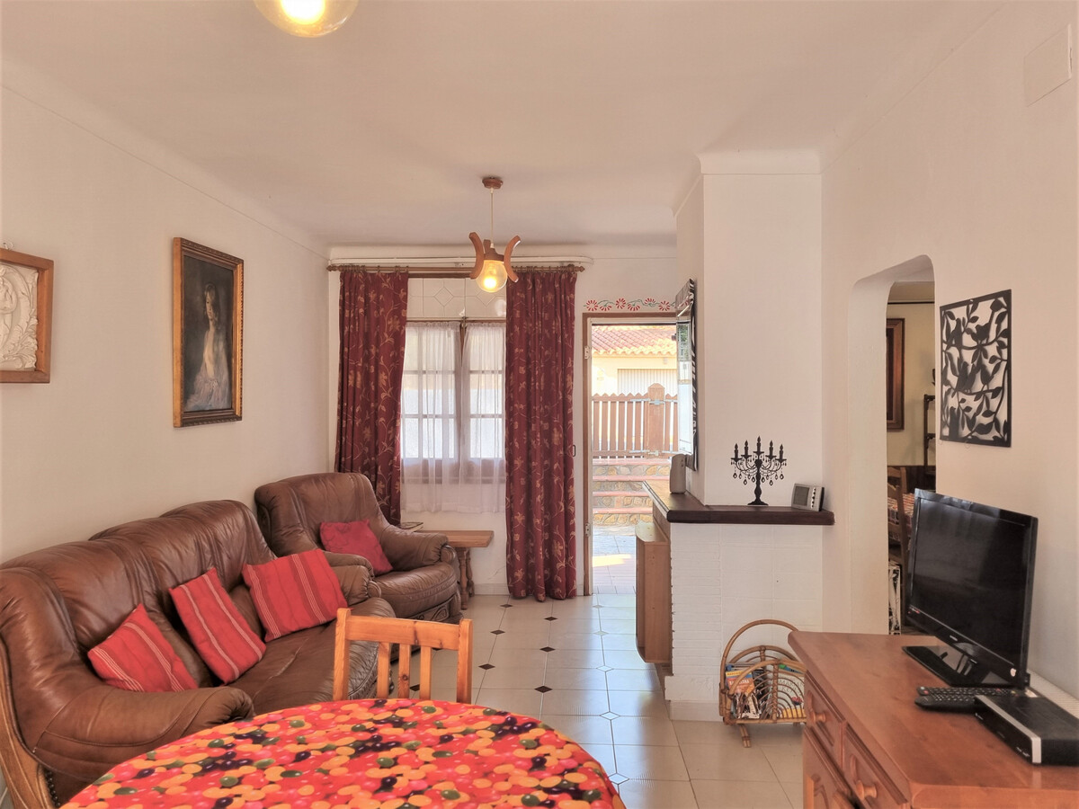 Villa 6 pers. L'Escala, piscine partagée entre 4 voisins - Photo 7