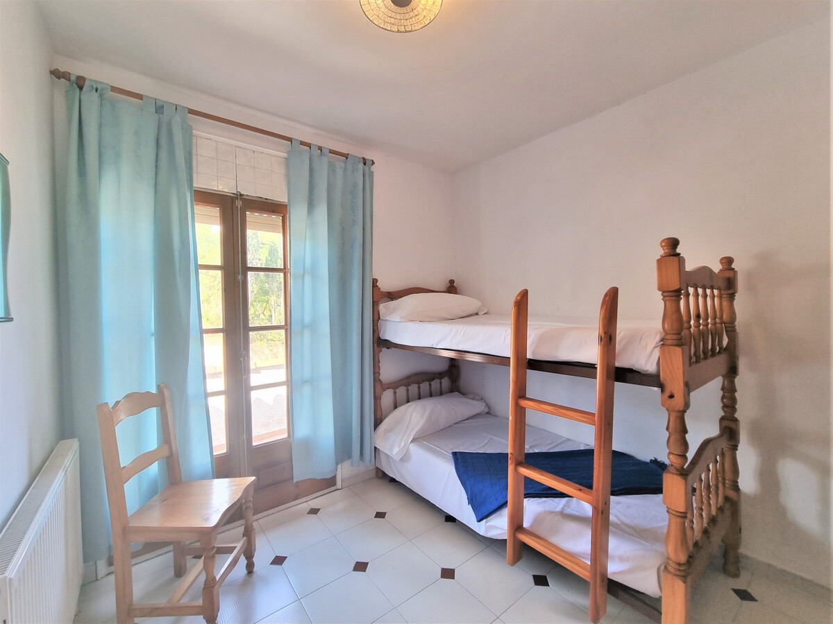 Villa 6 pers. L'Escala, piscine partagée entre 4 voisins - Photo 16