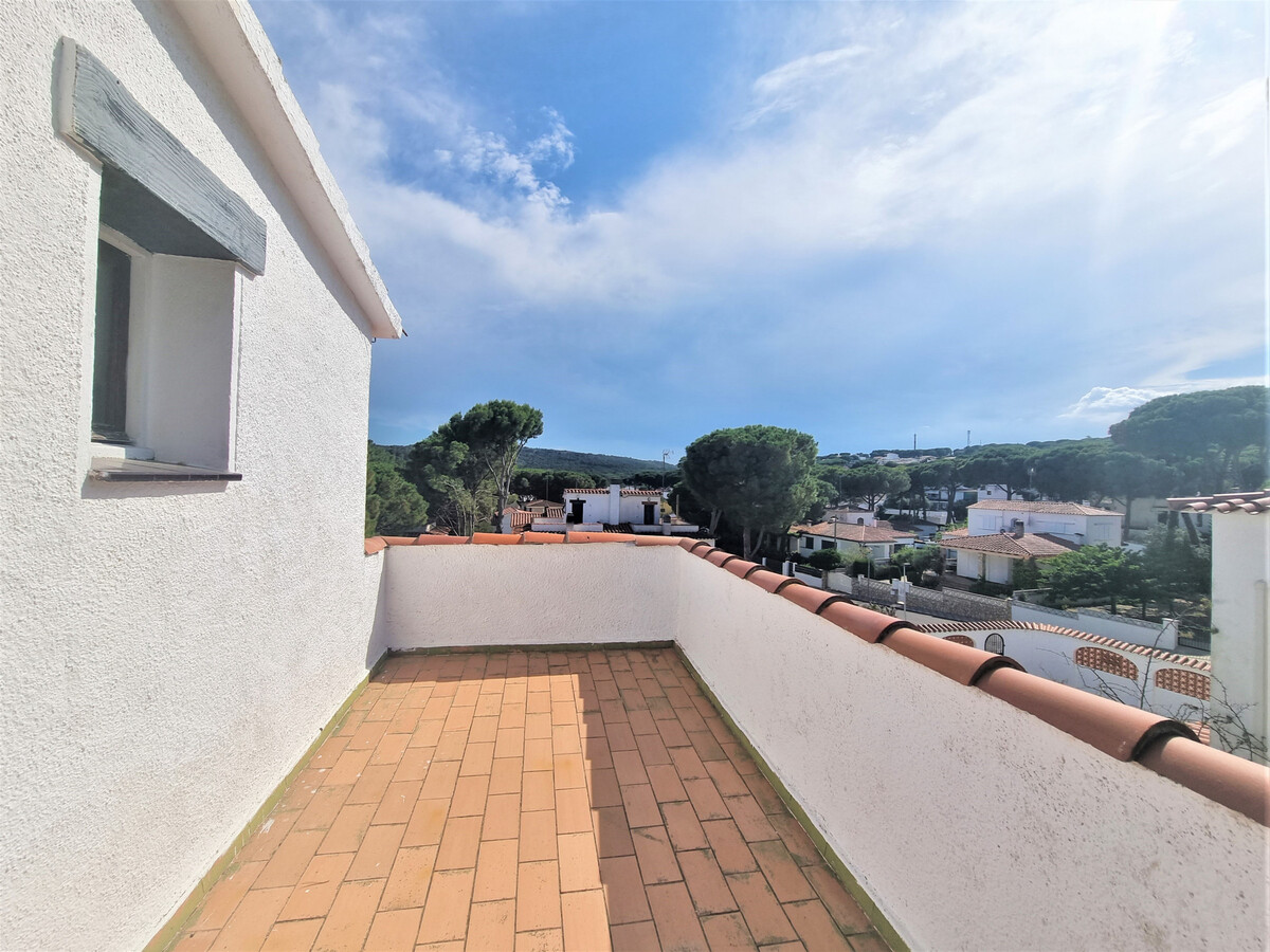 Villa 6 pers. L'Escala, piscine partagée entre 4 voisins - Photo 17