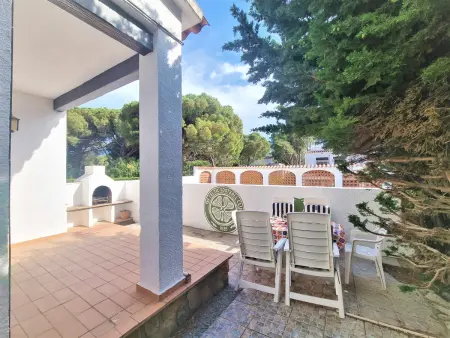 Villa 6 pers. L'Escala, piscine partagée entre 4 voisins