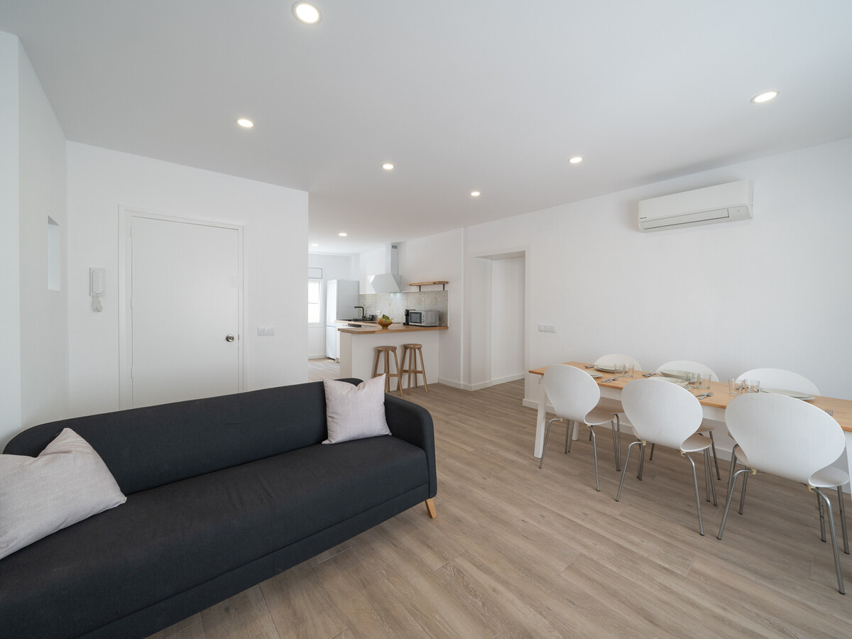 Appartement 3 chambres avec terrasse, plage à 4 min - Photo 4