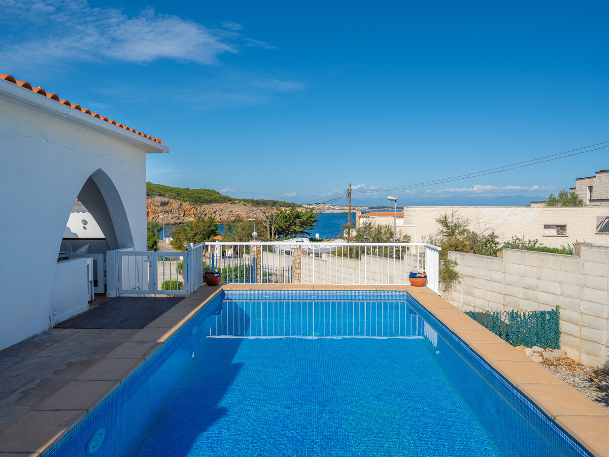 Maison jumelée L'Escala, piscine privée vue mer - Photo 3