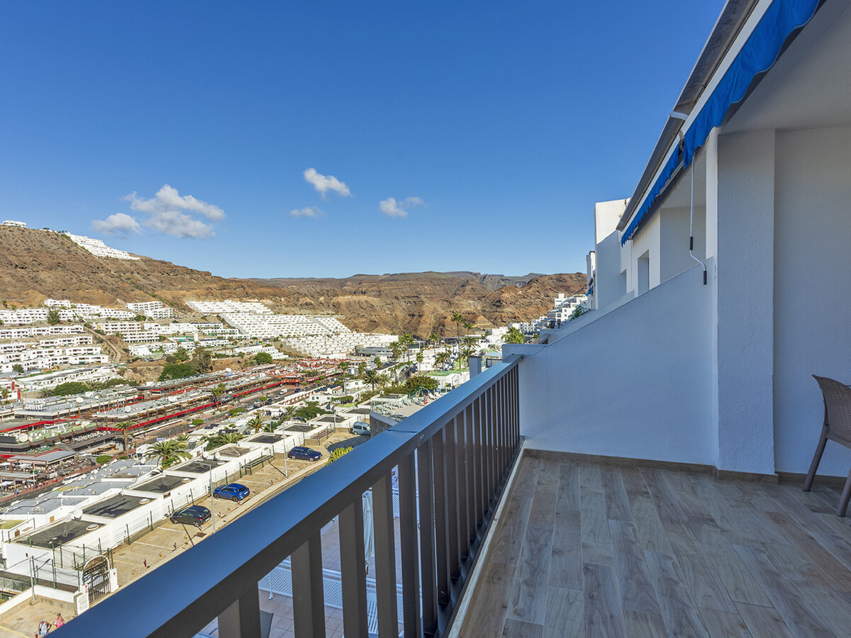 Grand attique rénové, piscine chauffée, vue mer à Puerto Rico - Photo 17