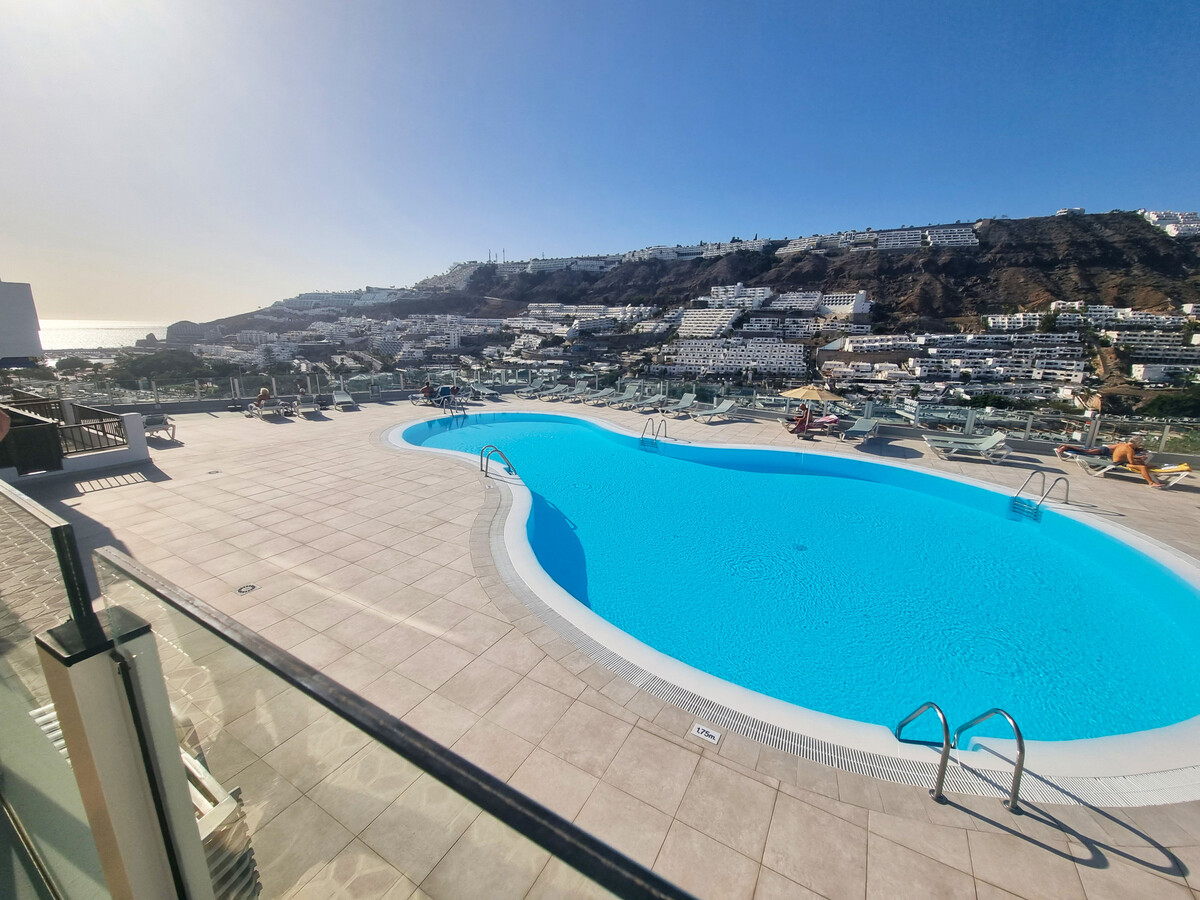 Grand attique rénové, piscine chauffée, vue mer à Puerto Rico - Photo 26