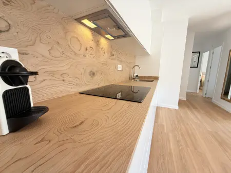 Charmant appartement rénové avec jardin, piscine et parking à L'Escala : photo 8
