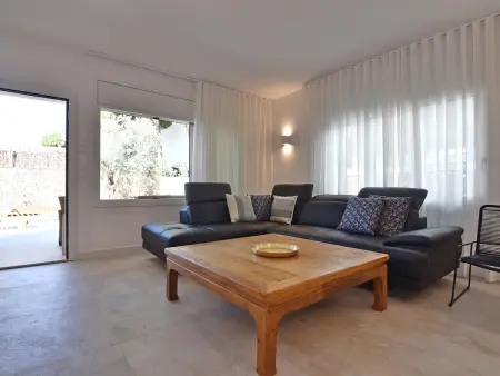 Villa moderne rénovée avec patio et parking, proche Cala Montgó - Photo 11