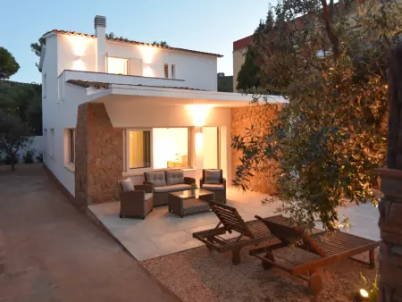 Villa moderne rénovée avec patio et parking, proche Cala Montgó - Photo 24