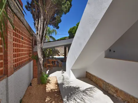 Villa moderne rénovée avec patio et parking, proche Cala Montgó - Photo 29