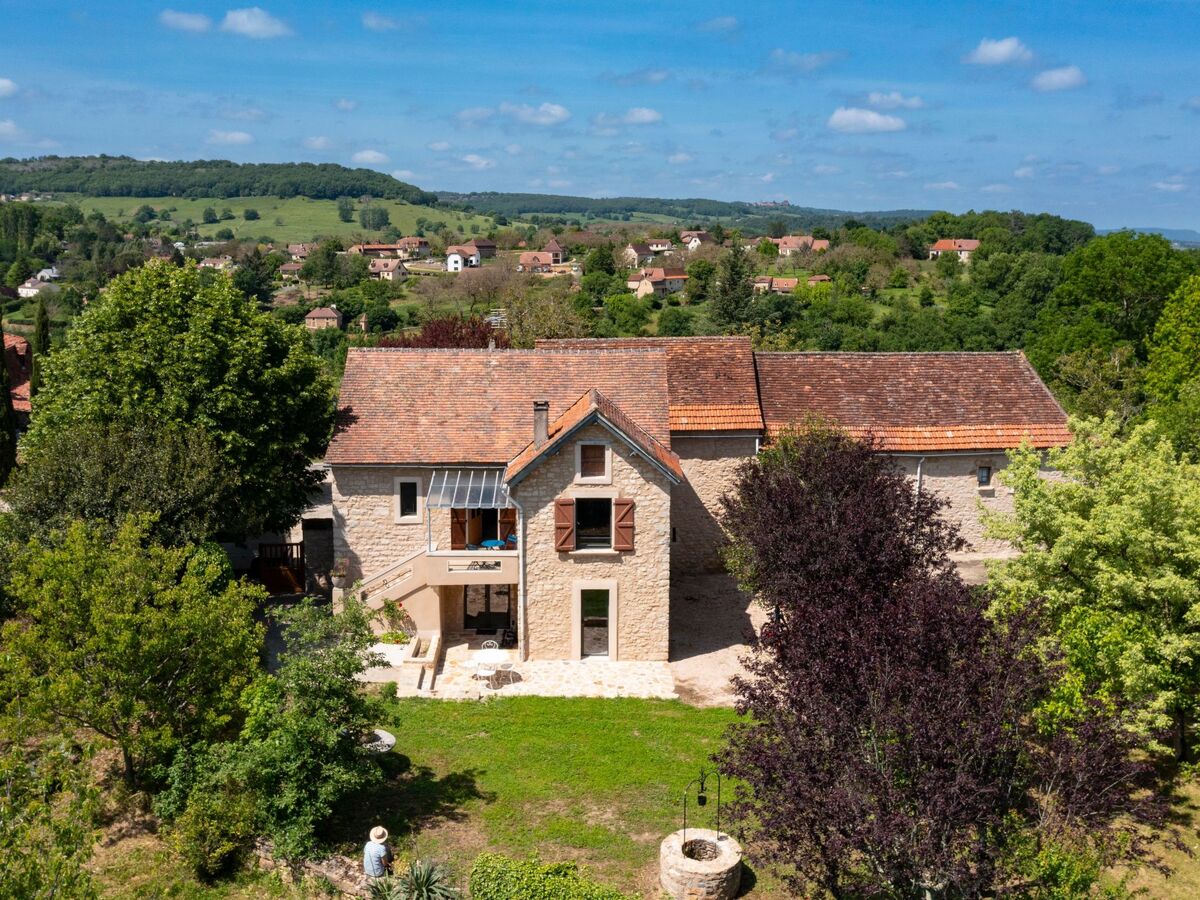 Maison Quercy rénovée, 2 jardins et vue château - Photo 1