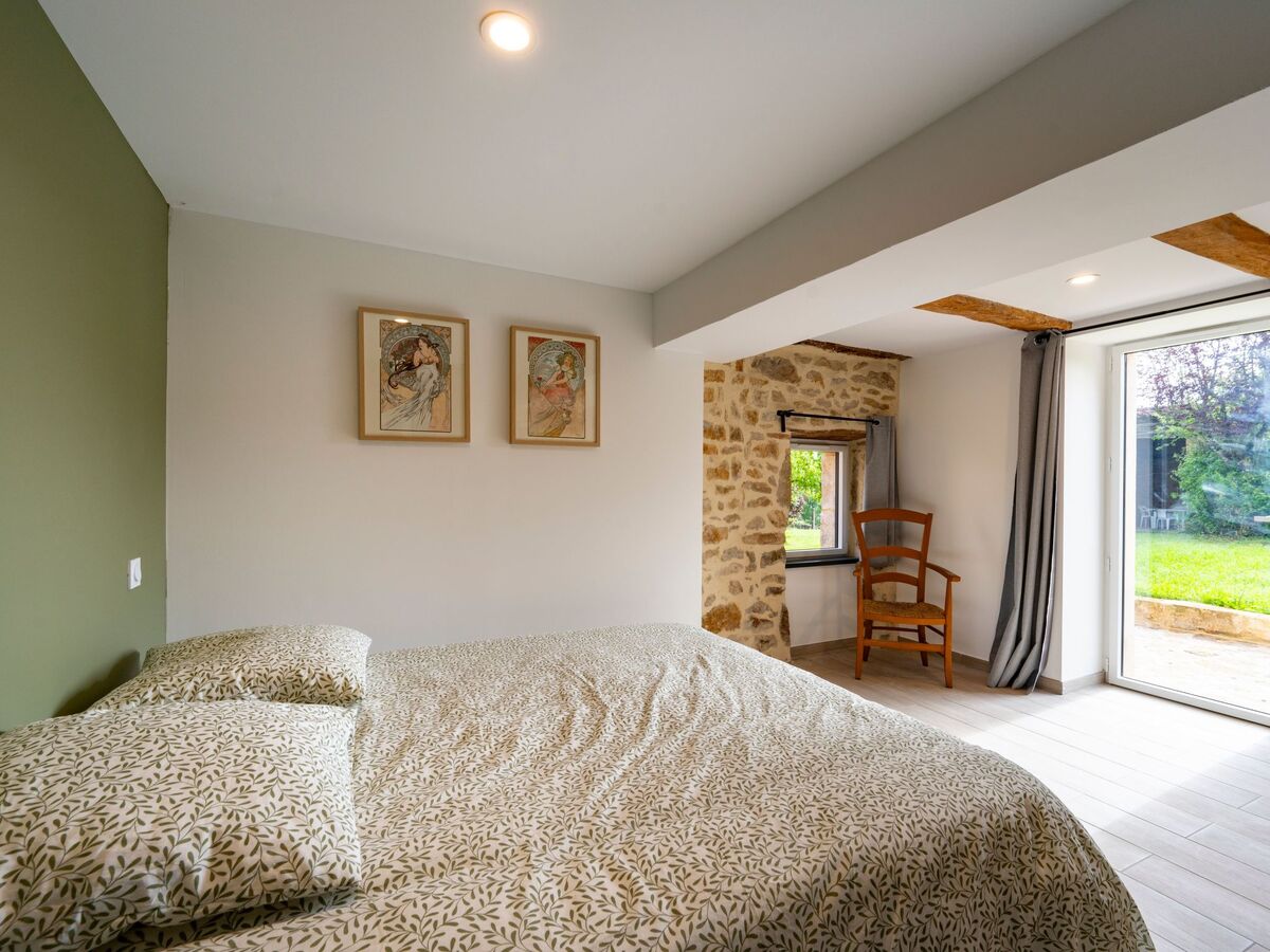Maison Quercy rénovée, 2 jardins et vue château - Photo 13