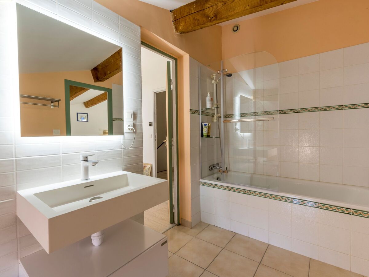 Appartement 5 pers. au cœur d'Hérépian, terrasse et vue jardin - Photo 14