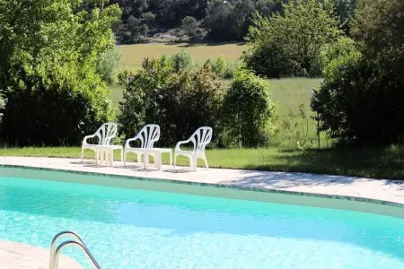 Location appartement à Flayosc, Maison de Vacances en Provence avec Piscine