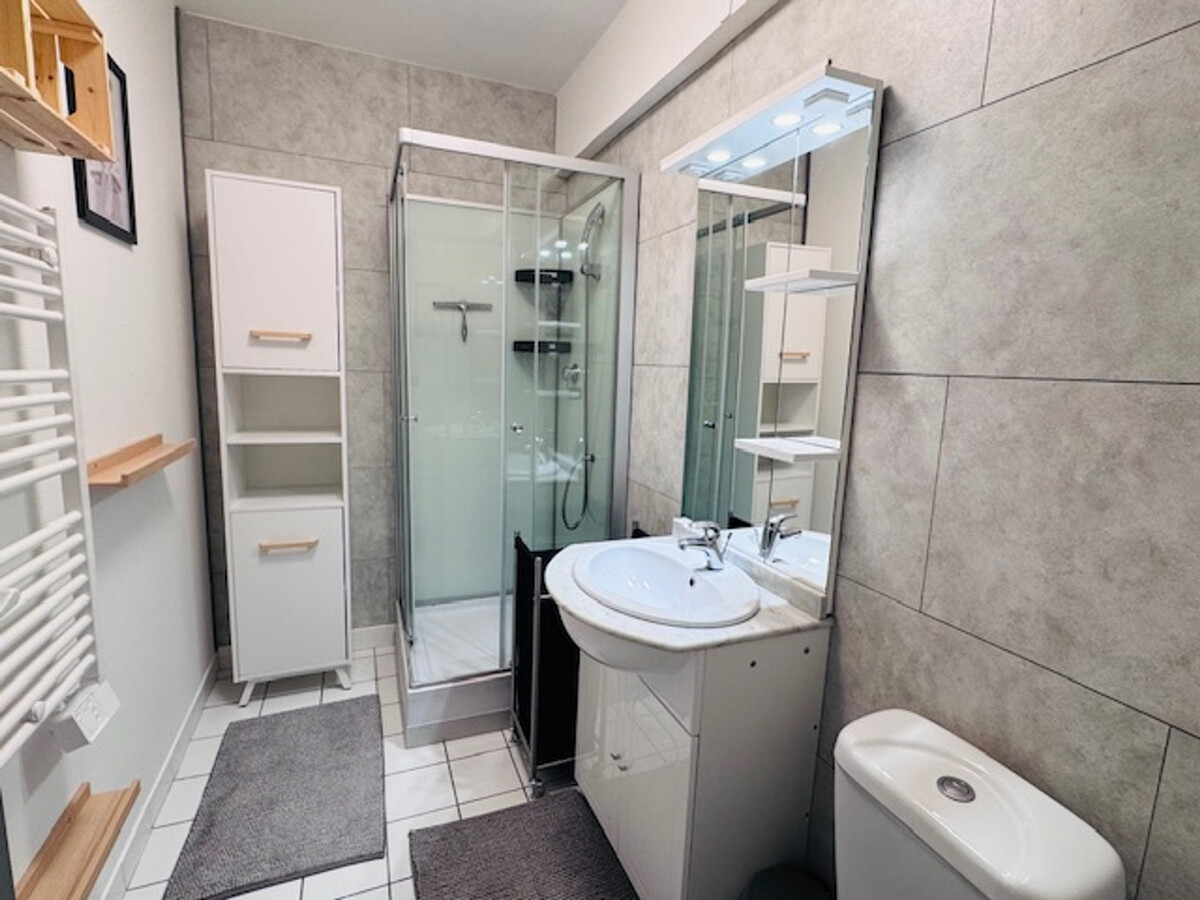 Appartement rénové aux 2 Alpes, 3e étage proche pistes - Photo 8
