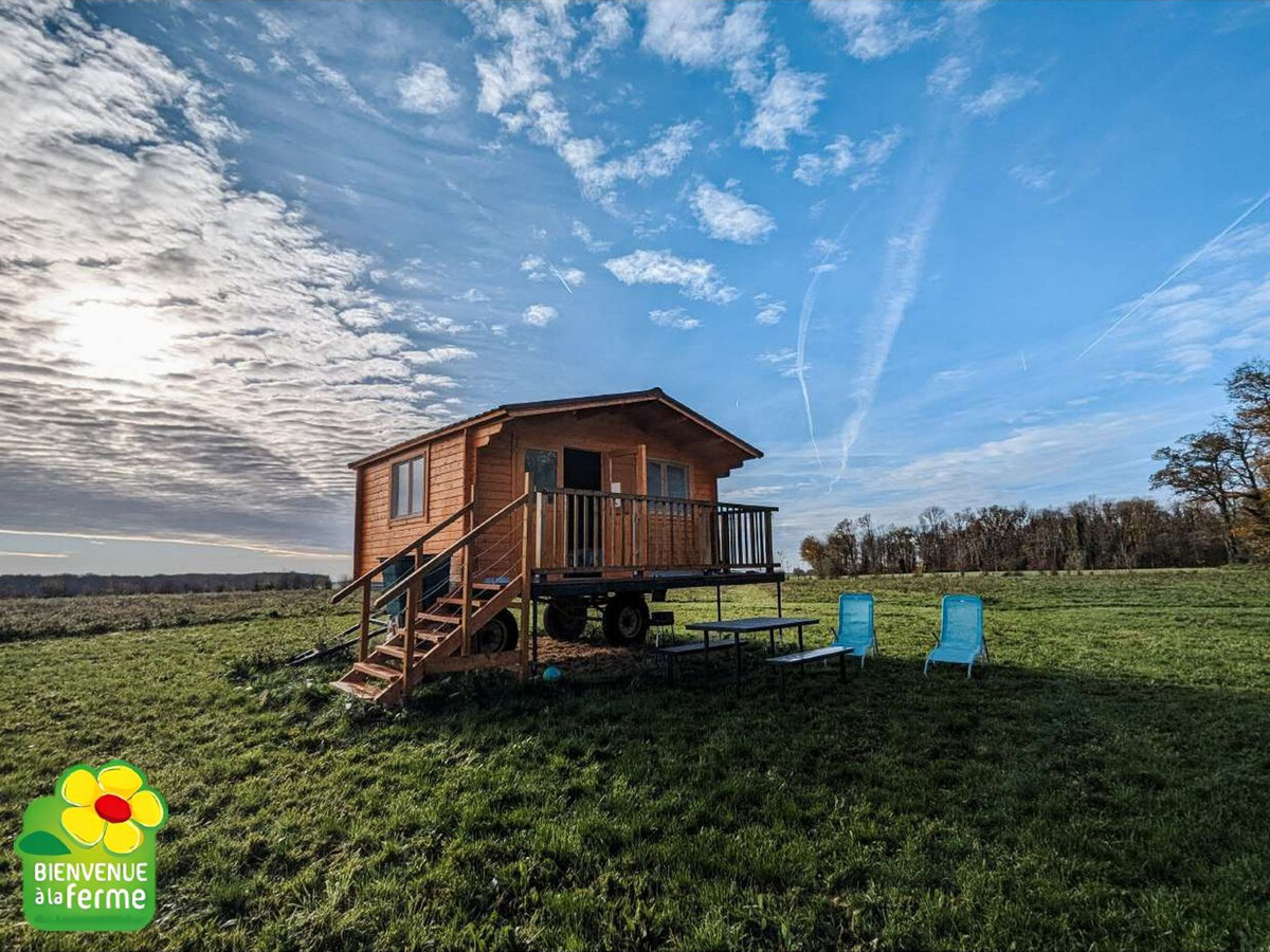 Cabane perchée en nature à La Pérouille - Photo 1