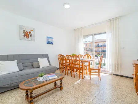 Appartement 3 chambres à Roses, 450 m de la plage