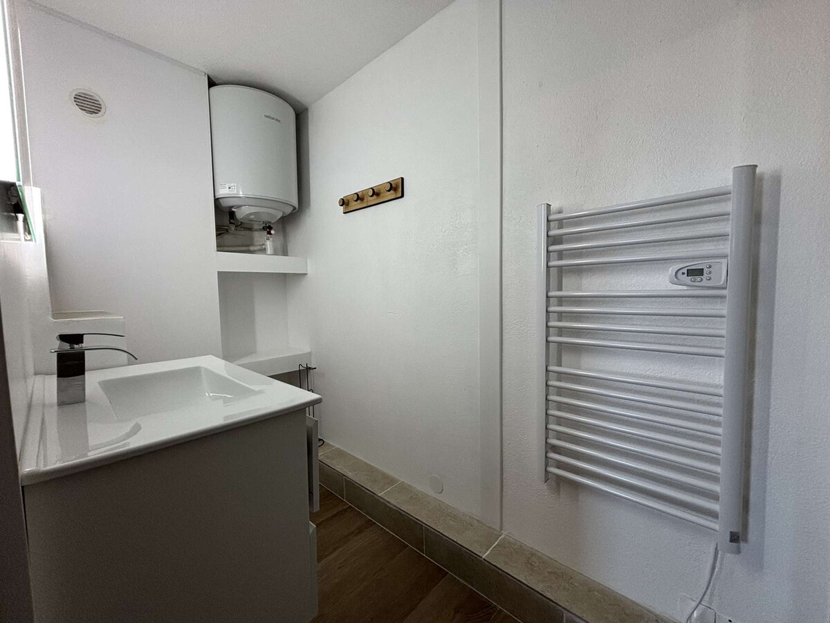 Studio avec terrasse vue mer à Cavalaire-sur-Mer - Photo 14