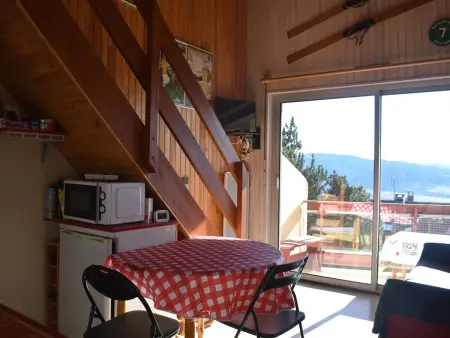 Location appartement à Font Romeu Odeillo Via, Studio lumineux avec mezzanine pour 4 personnes à Font-Romeu