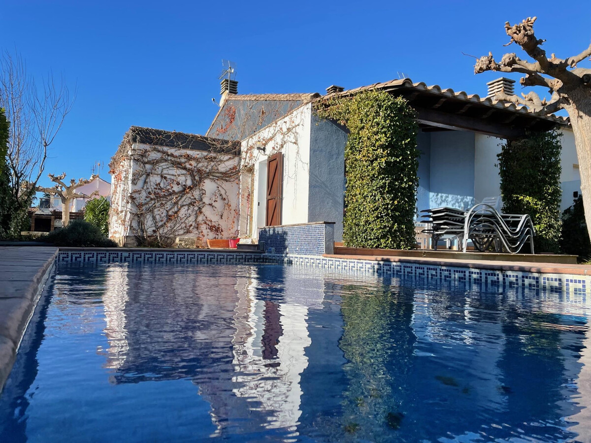 Villa Flora à L'Escala : 3 chambres, piscine privée - Photo 1