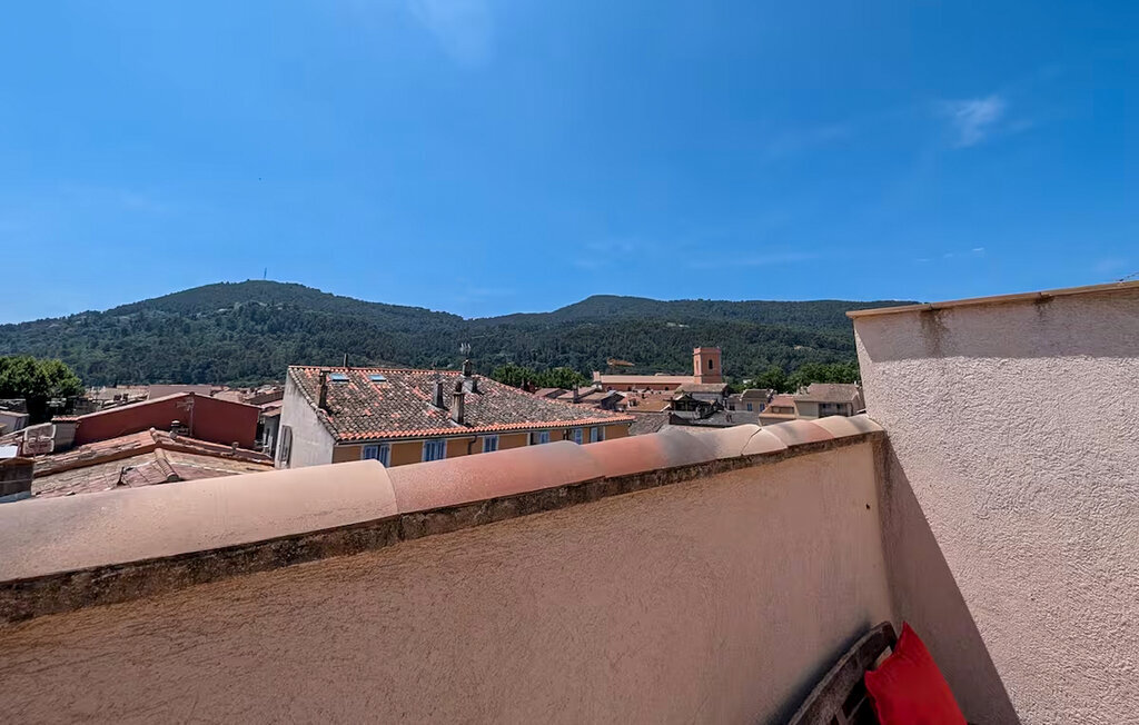 Maison Tropézienne à Solliès-Pont, terrasse sur toit - Photo 7