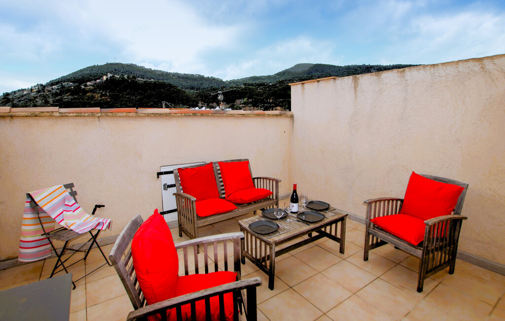 Maison Tropézienne à Solliès-Pont, terrasse sur toit - Photo 8