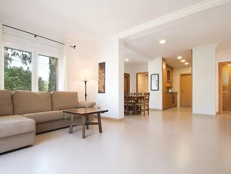 Villa rénovée à Salou: 4 ch, 4 sdb, barbecues, proche plage - Photo 3