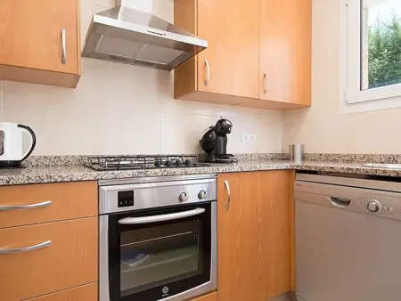 Villa rénovée à Salou: 4 ch, 4 sdb, barbecues, proche plage - Photo 10