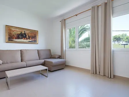 Villa rénovée à Salou: 4 ch, 4 sdb, barbecues, proche plage - Photo 11