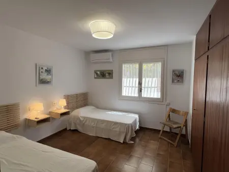 Villa spacieuse à La Mora, 4 chambres, proche de la plage - Photo 8