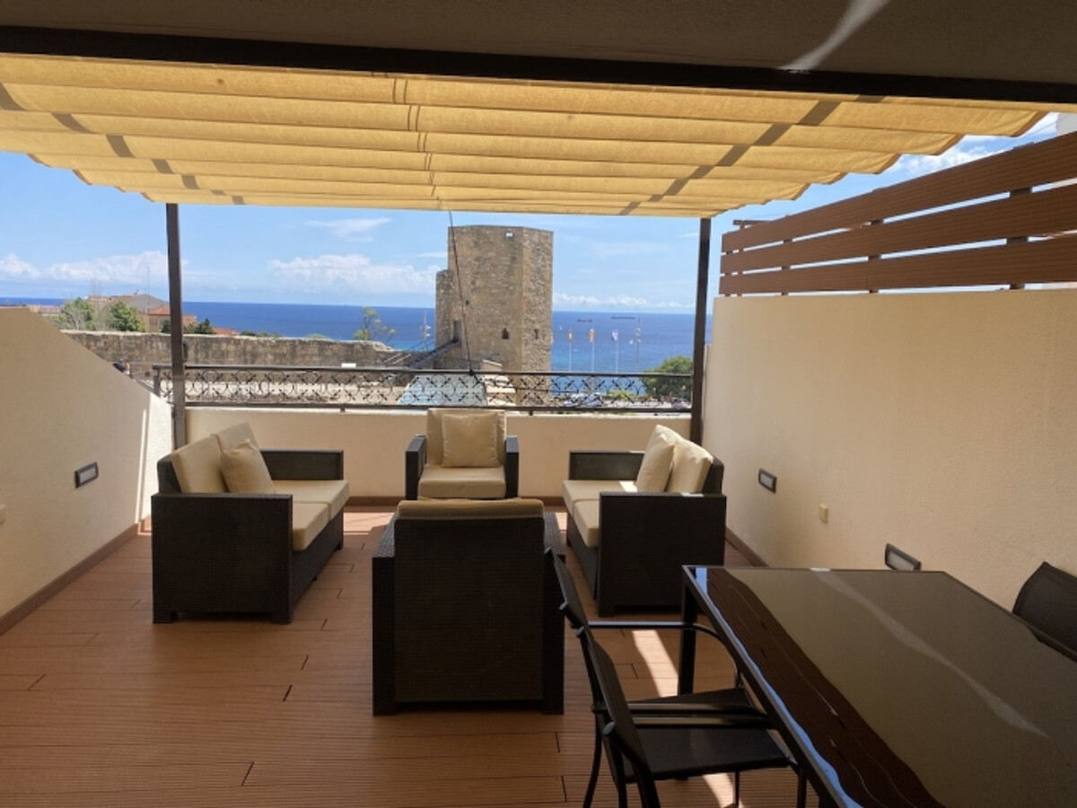 Maison rénovée face au cirque romain avec terrasse vue mer - Photo 3
