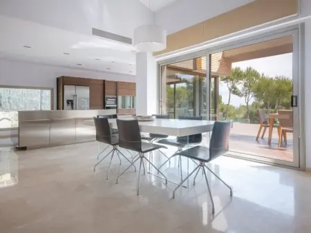 Villa Deluxe à Tamarit avec piscine privée et vue spectaculaire - Photo 5