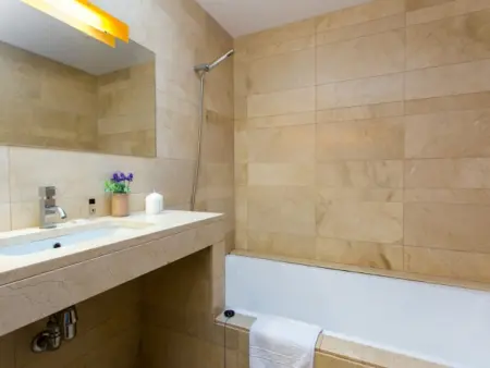 Villa Deluxe à Tamarit avec piscine privée et vue spectaculaire - Photo 21
