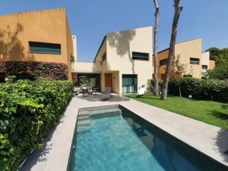 Location maison à Torredembarra, Maison confortable 4 ch avec piscine privée près des plages de La Mora et Tamarit
