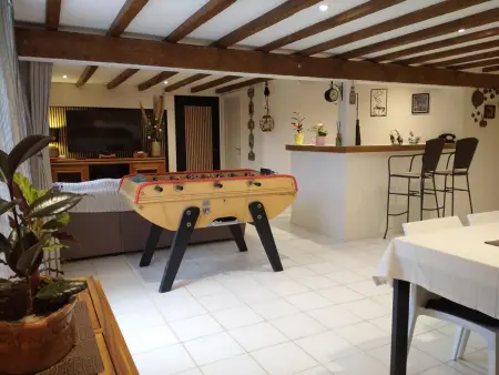 Location gite à Estivareilles, Gîte paisible à Estivareilles, piscine chauffée, animaux acceptés