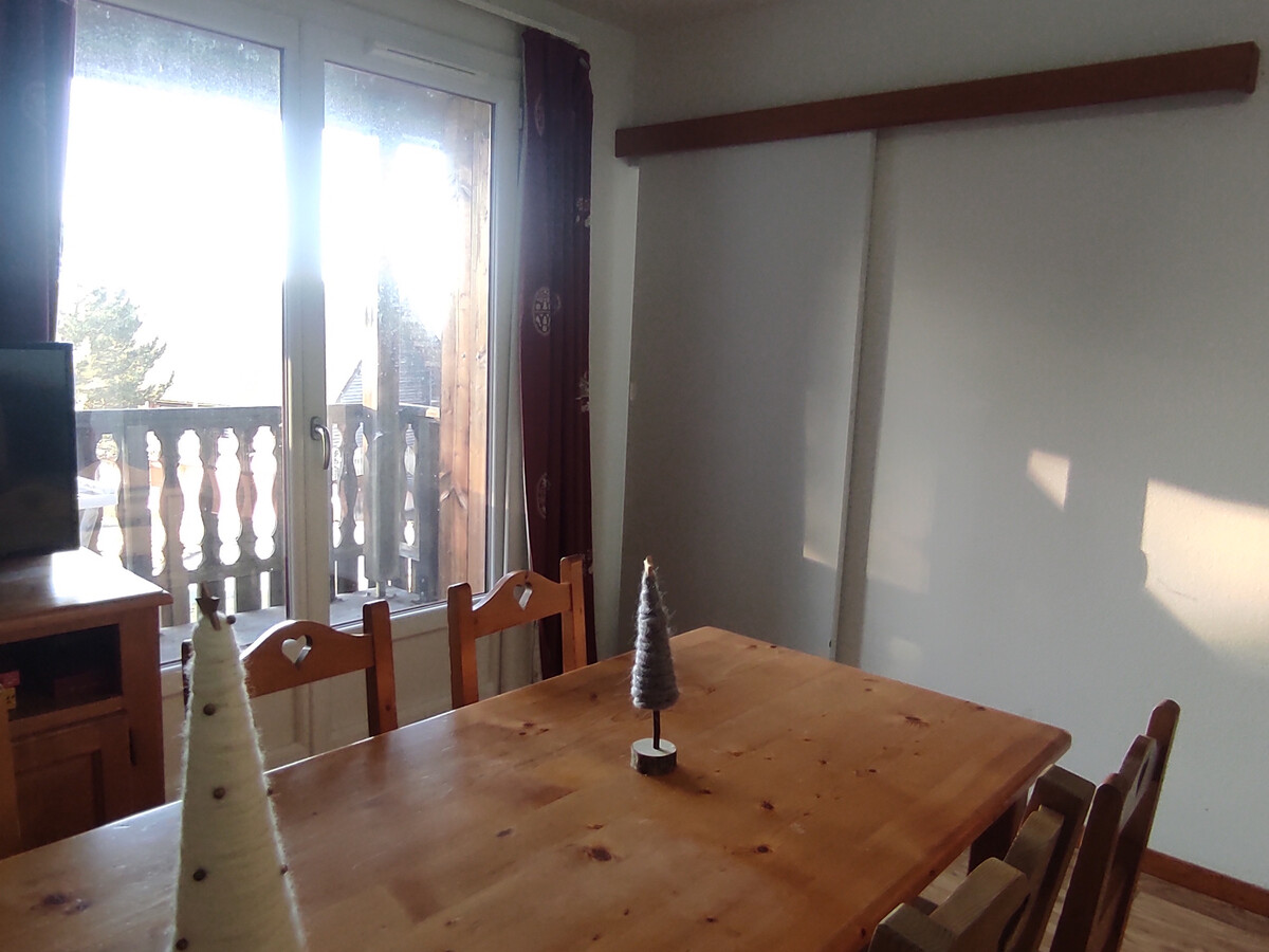Appartement 5 pers. Super-Besse, piscine & vue Cantal - Photo 5
