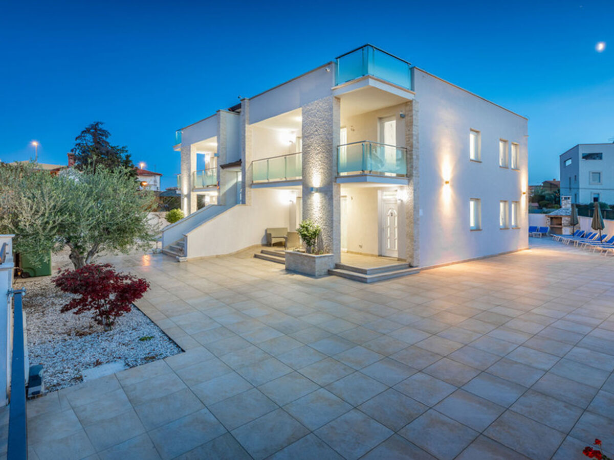Villa Ricardo à Umag : maison 8 chambres avec piscine - Photo 1