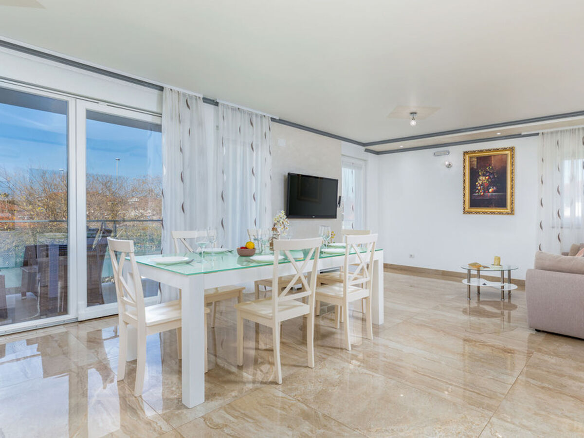 Villa Ricardo à Umag : maison 8 chambres avec piscine - Photo 4