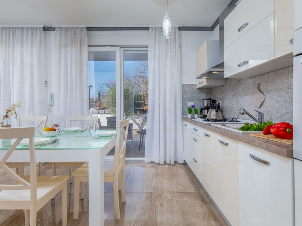 Villa Ricardo à Umag : maison 8 chambres avec piscine - Photo 12