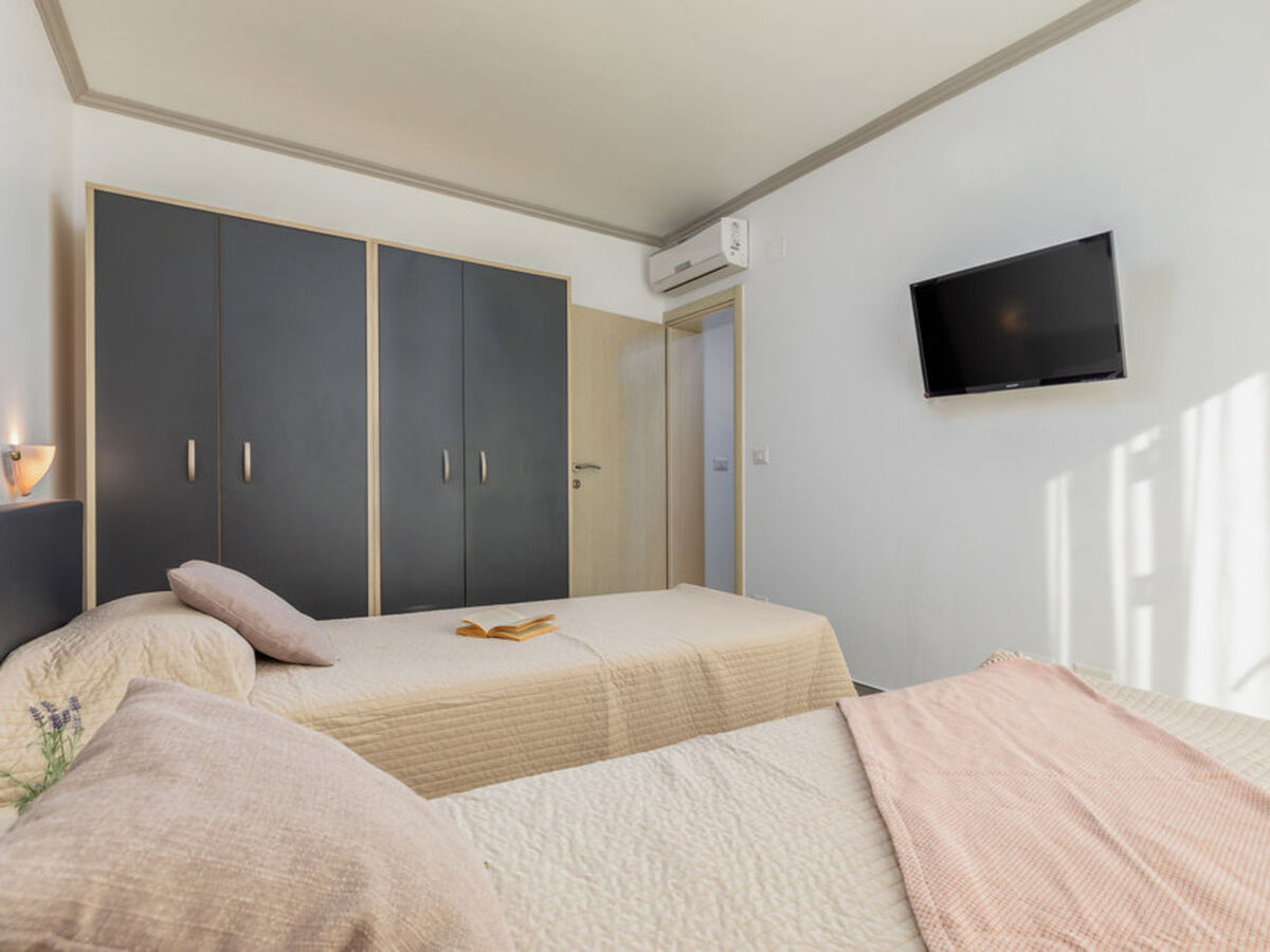 Villa Ricardo à Umag : maison 8 chambres avec piscine - Photo 24